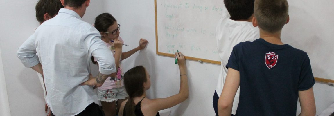 Aprender inglés en un campamento en España