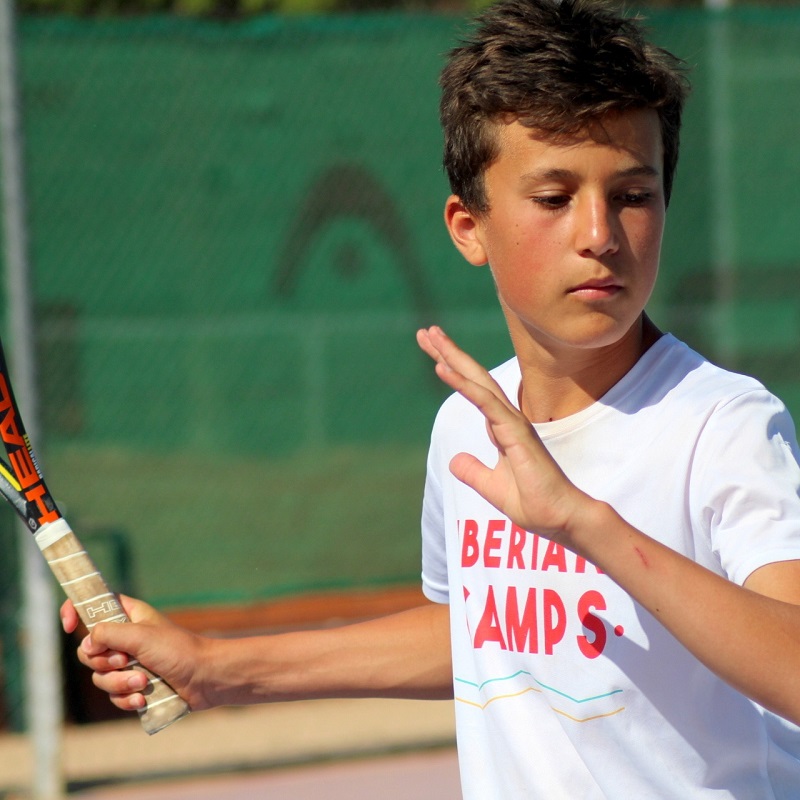 ¿Cómo elegir el campamento de tenis perfecto?